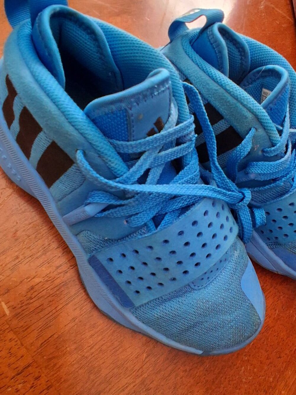 Adidas Dame 8 EXTPLY Out Of This World Kid's sz 4 Sneakers